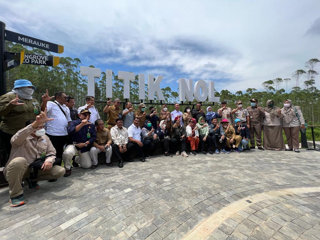 https://dishutkaltim.com/public/admin/images/gambar_berita/1650353066_WhatsApp Image 2022-04-19 at 3.24.03 PM.jpeg